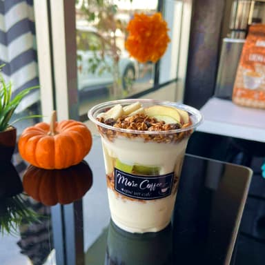 Yogurt con Fruta