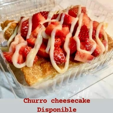 Churro Cheesecake con Fresas