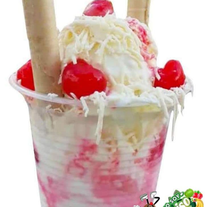 Cerezas con Helado y Queso