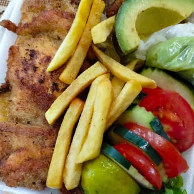 PECHUGA AZADA CON PAPAS