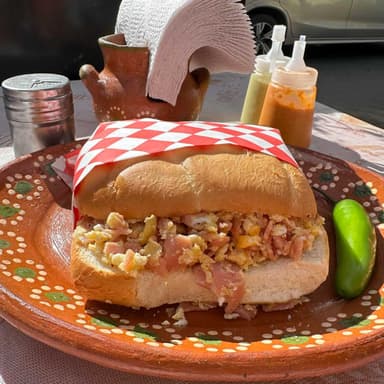 Torta de Huevo Con Jamón