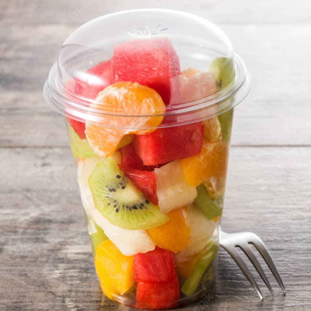 Fruta con limón y sal
