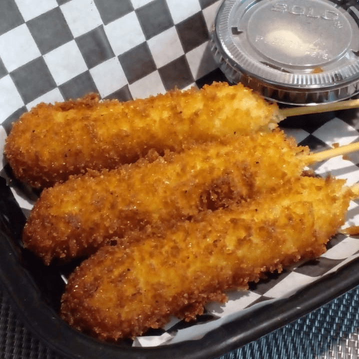 Kushiage de queso (1 pza)