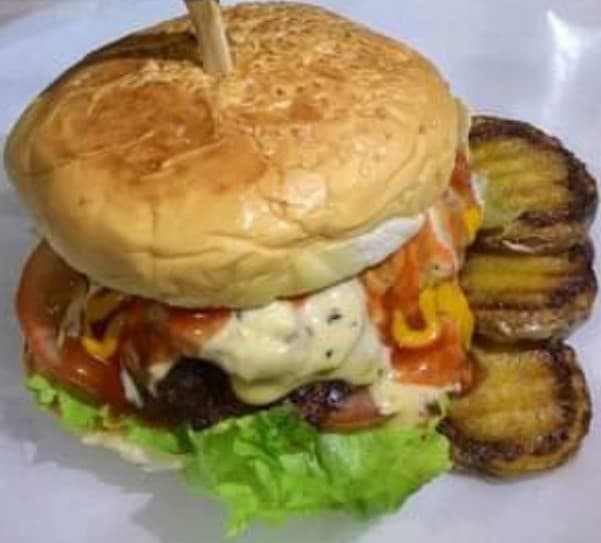 Ayana Burguer - Jorge Basadre