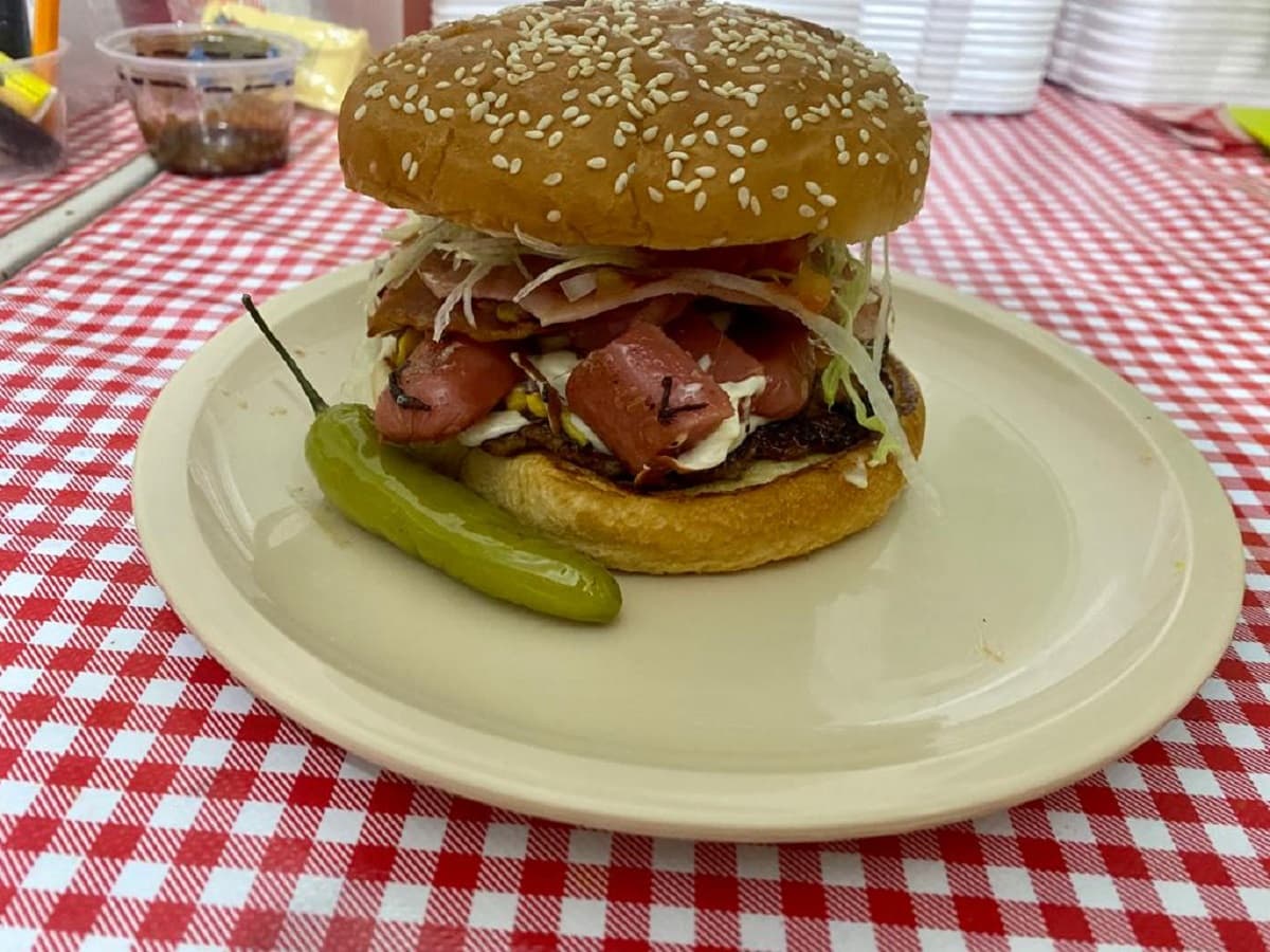 HAMBURGUESAS EL GORDO Y LA FLACA
