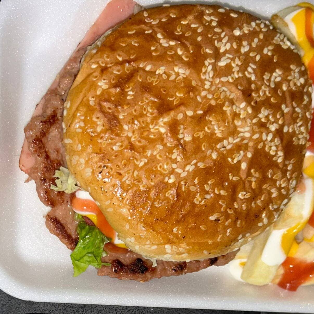 LA FAVORITA DE LA GÜERA