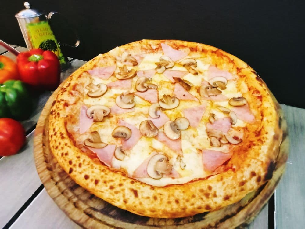 Pizza Champinera
