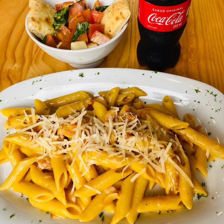 Combo Pastas Carbonara + COCA-COLA 250 Ml