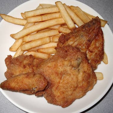 Papas Fritas con Pollo