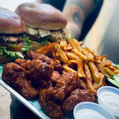 Pa' Que Compartas con Alitas