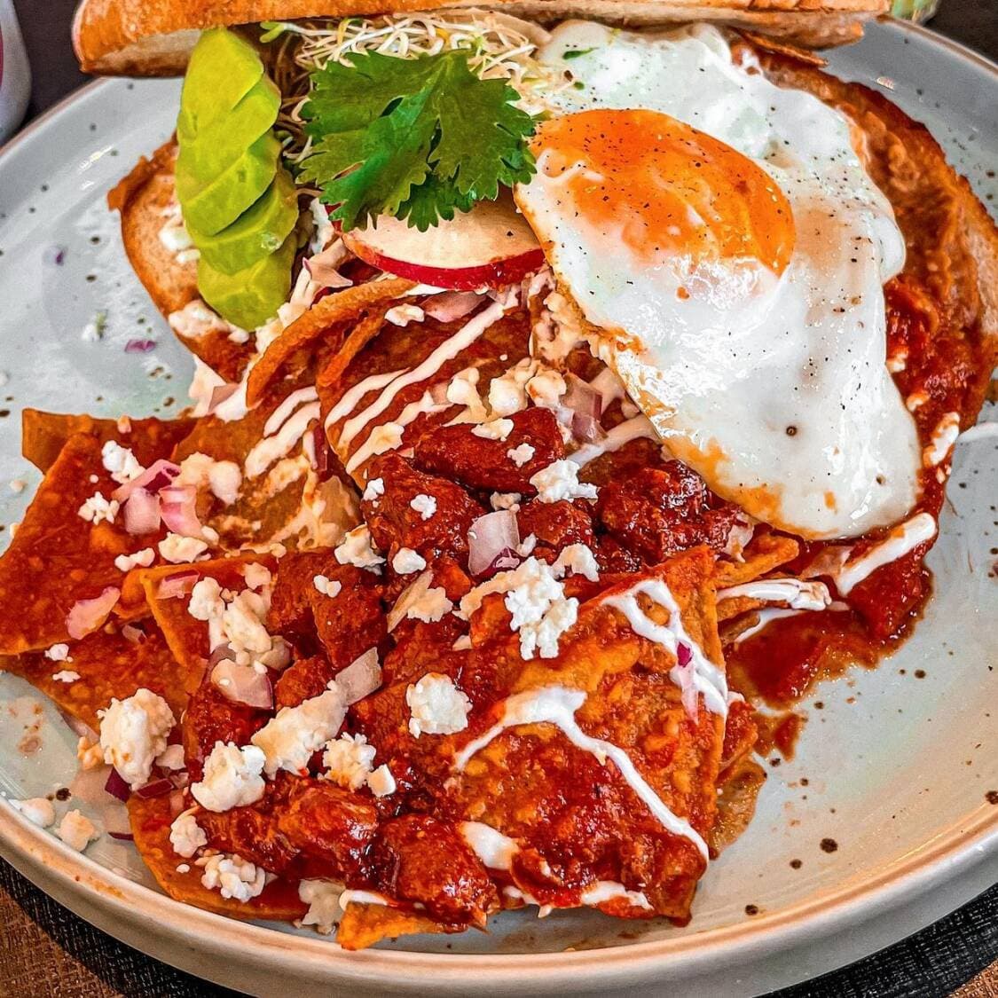 Promo 🤑 Chilaquiles Rojos Supremos 🔥🔝