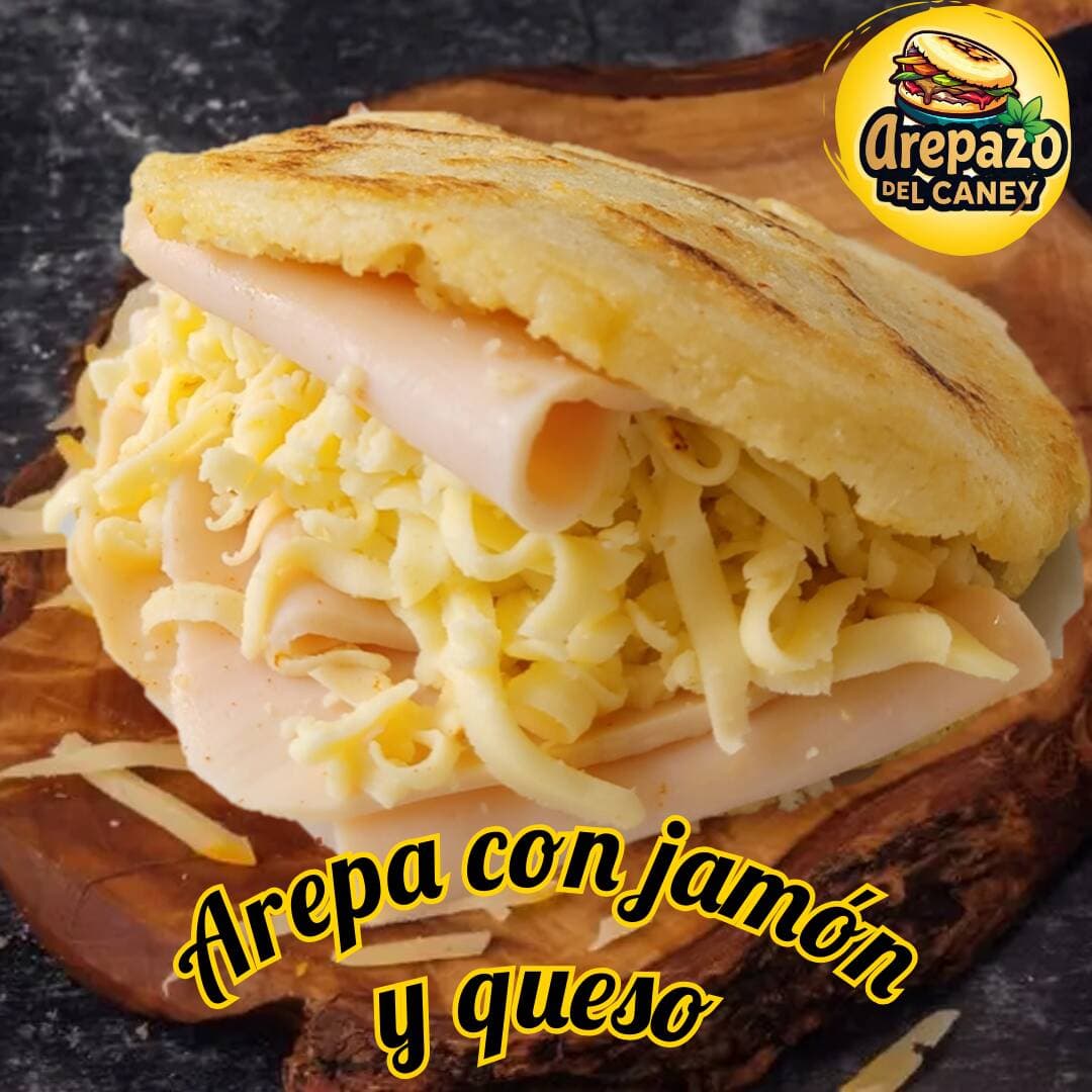 Arepa con Jamón y Queso