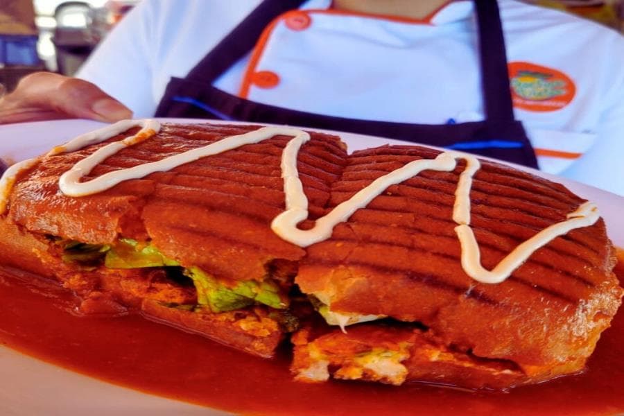 TORTA AHOGADA DE COCHINITA