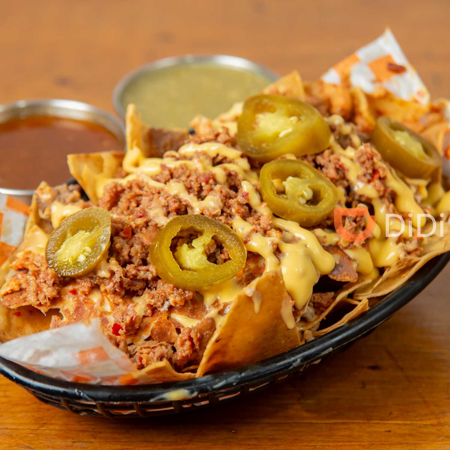 NACHOS CON CHORIZO