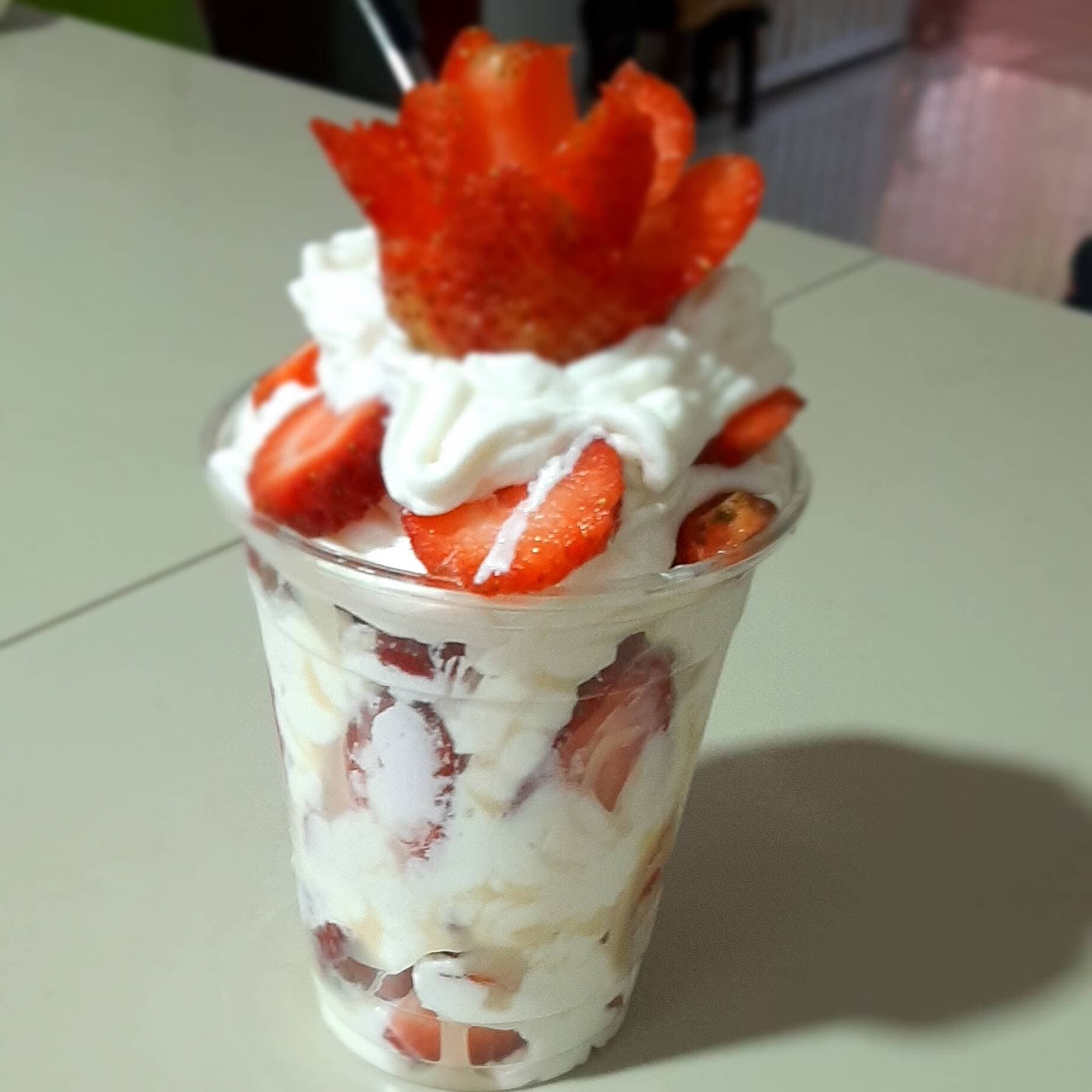 Fresas con crema 12 onzas