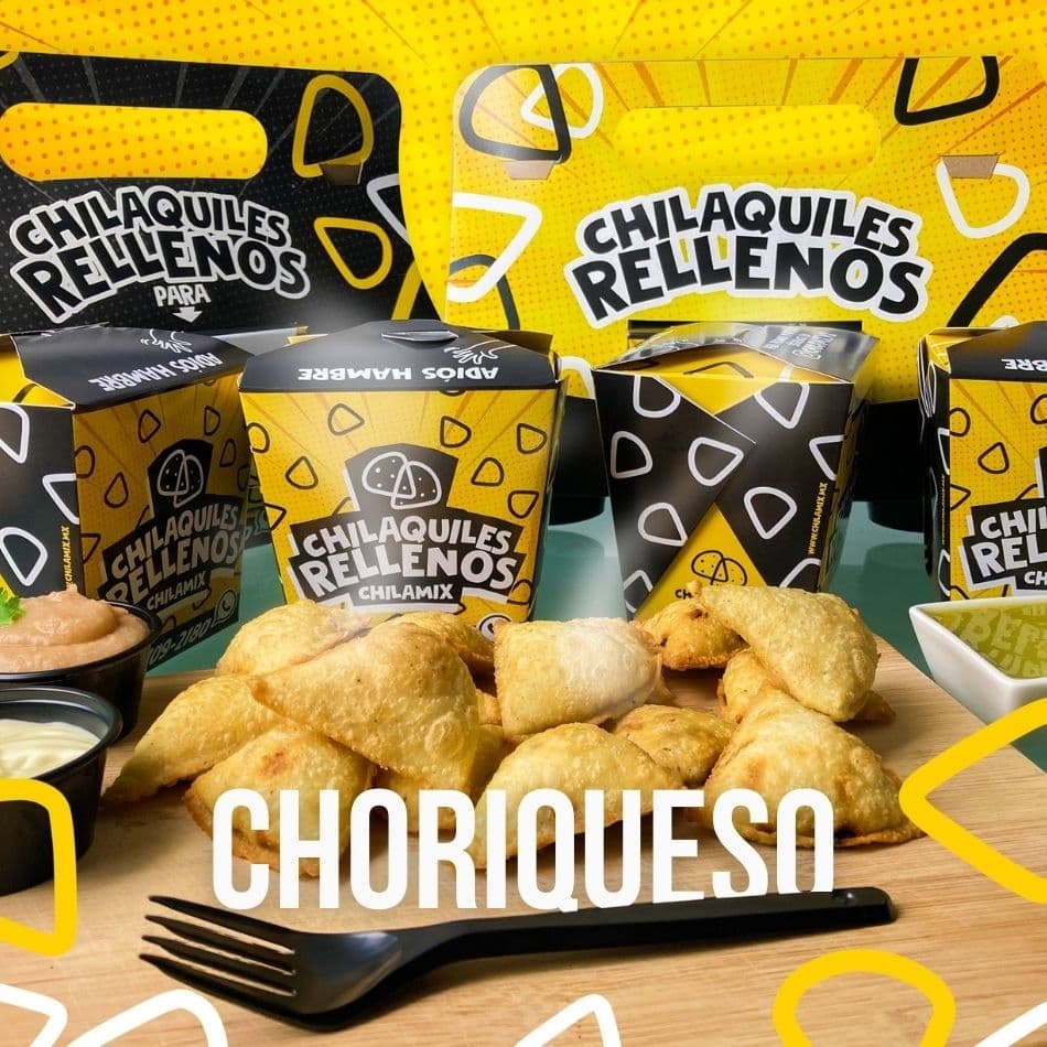 Chilaquiles Rellenos de Choriqueso (15 Pzas)