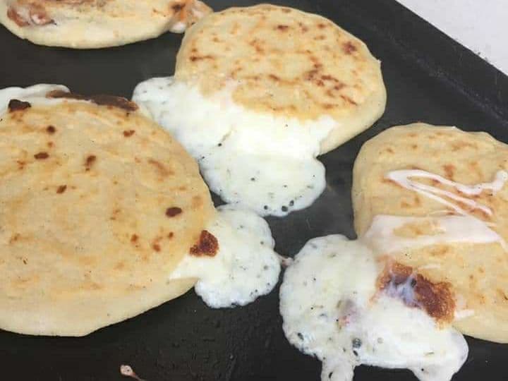 Pupusa hongos queso
