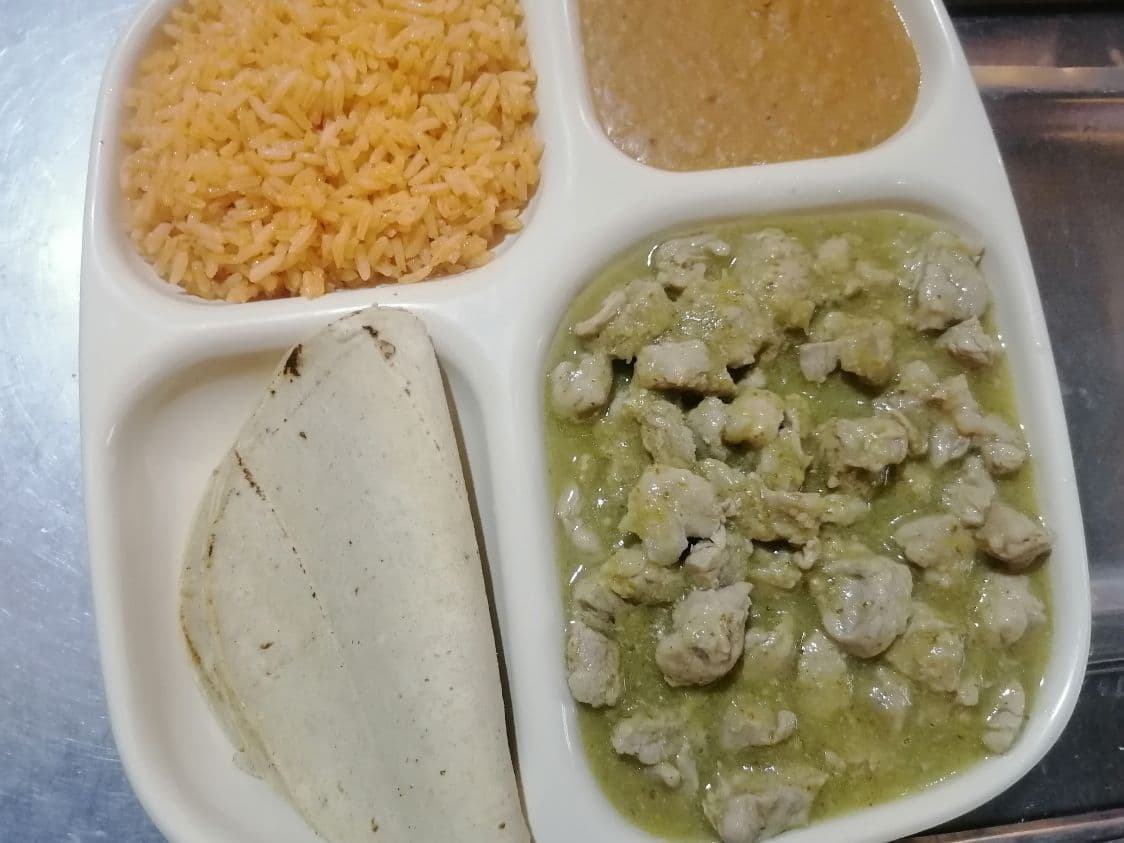 Carne en Salsa Verde + coca cola