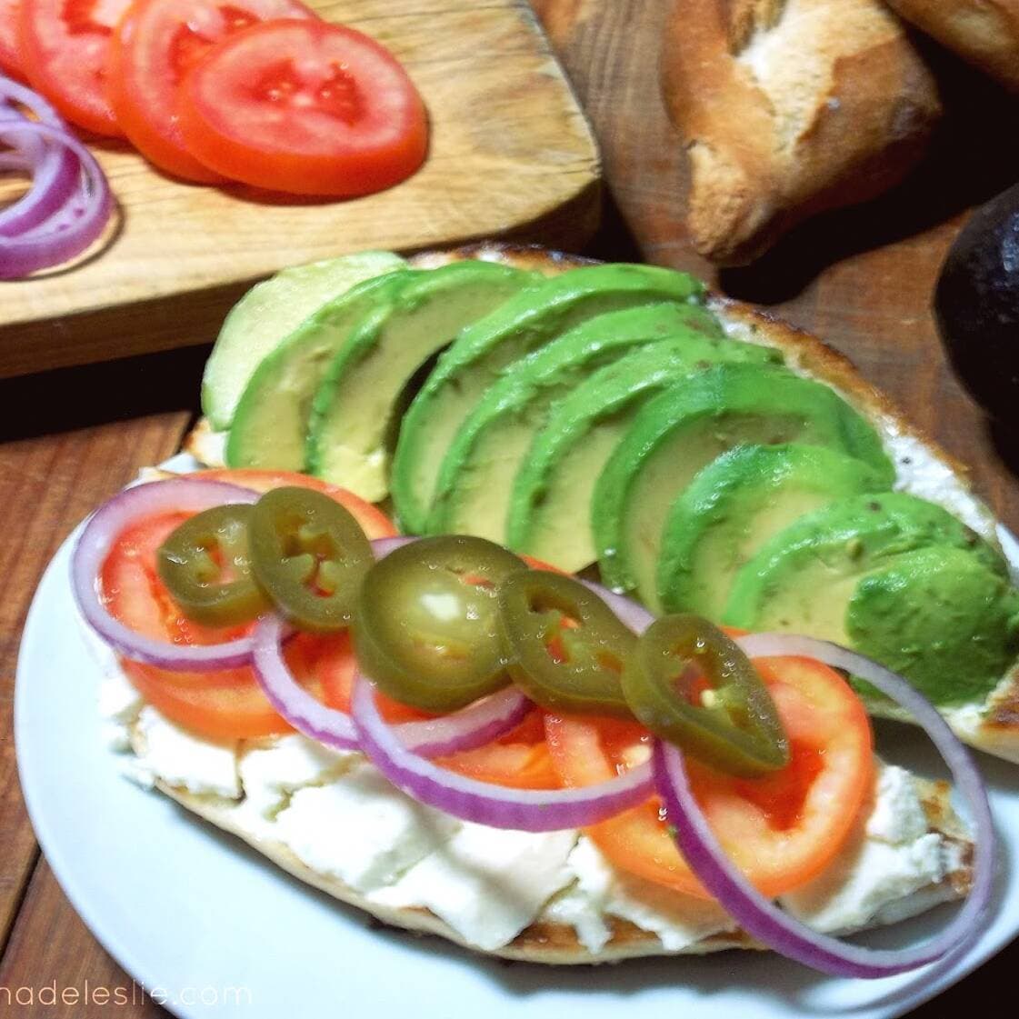 lonche mixto aguacate