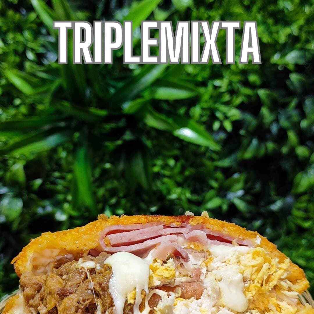 Arepa Triple Mixta
