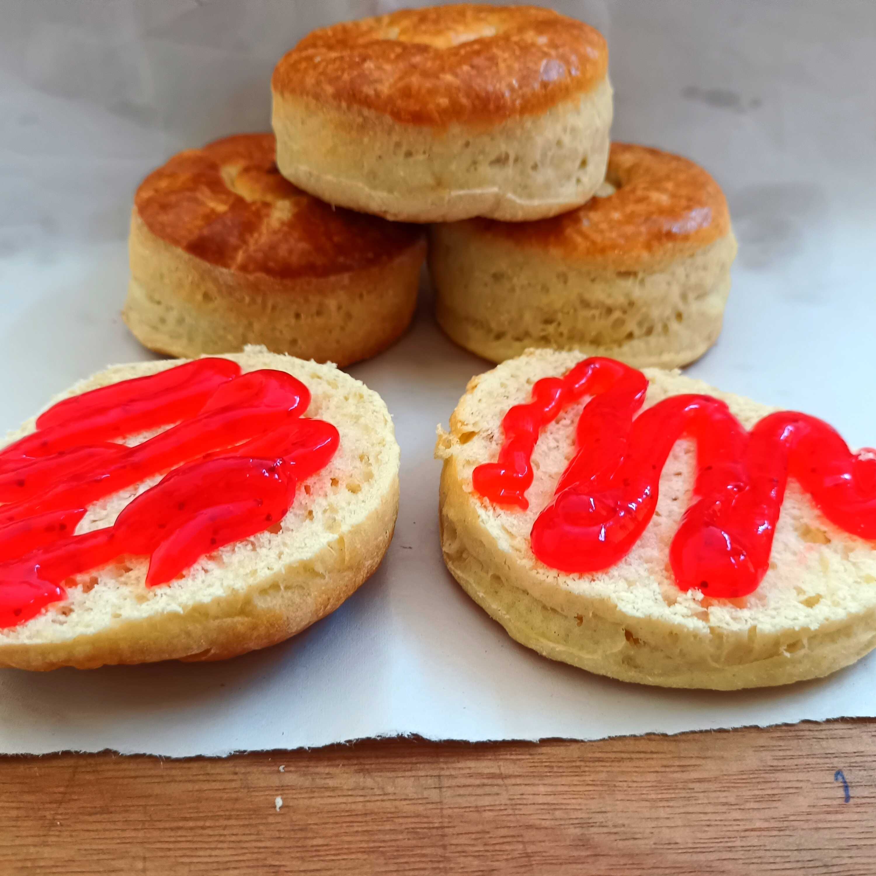 Bisuetes con Mermelada (Relleno)