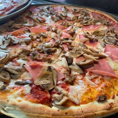 Arma Tu Pizza de 3 Ingredientes