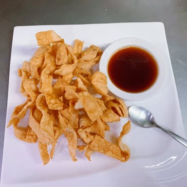 Pasta de Wan Tan con Salsa Agridulce