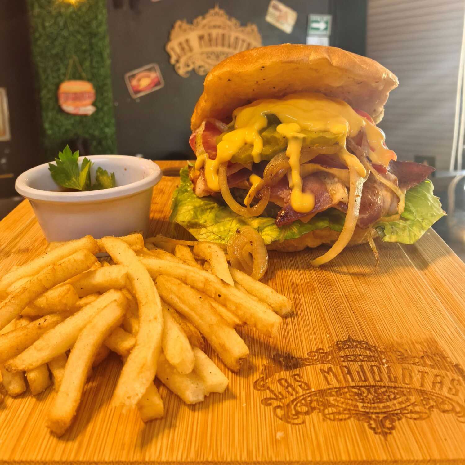 Combo Hamburguesa CHEESE
