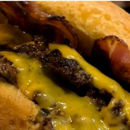 Bacon Cheeseburger