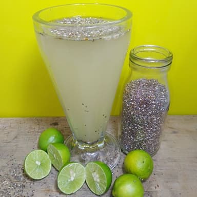 Agua de Limón con Chia