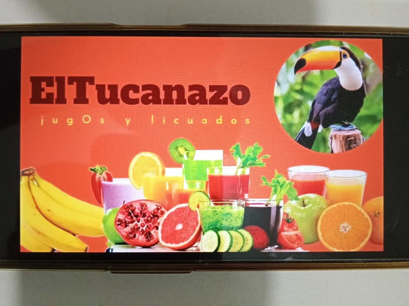 Jugos y licuados El Tucanazo