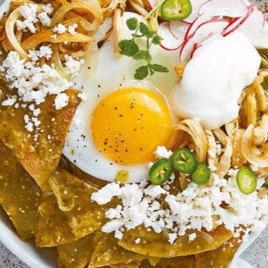 Chilaquiles con Huevo Estrellado