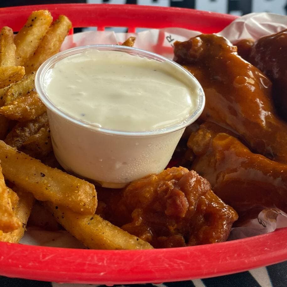Combo Alitas + Papas + Bebida