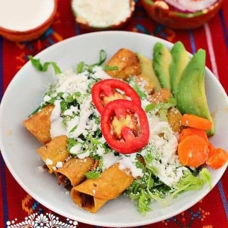 Tacos Dorados de Pollo