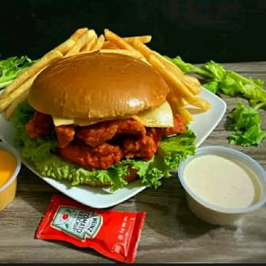 HAMBURGUESA DE BONELESS PAPAS Y SODA 🍔🍟🥤