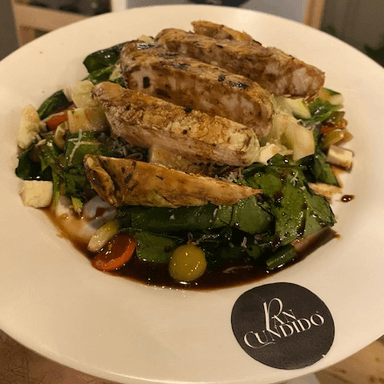 Ensalada de la Casa con Pollo