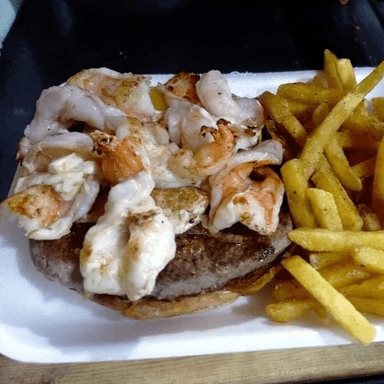 Hamburguesa de Mar y Tierra