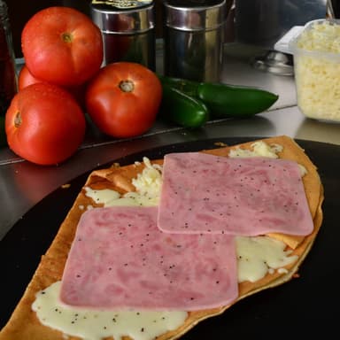 Crepa Jamón Americano Queso Tipo Manchego
