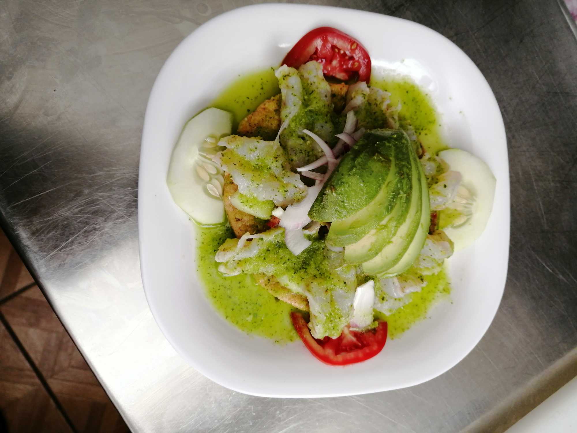 TOSTADA DE AGUACHILE VERDE