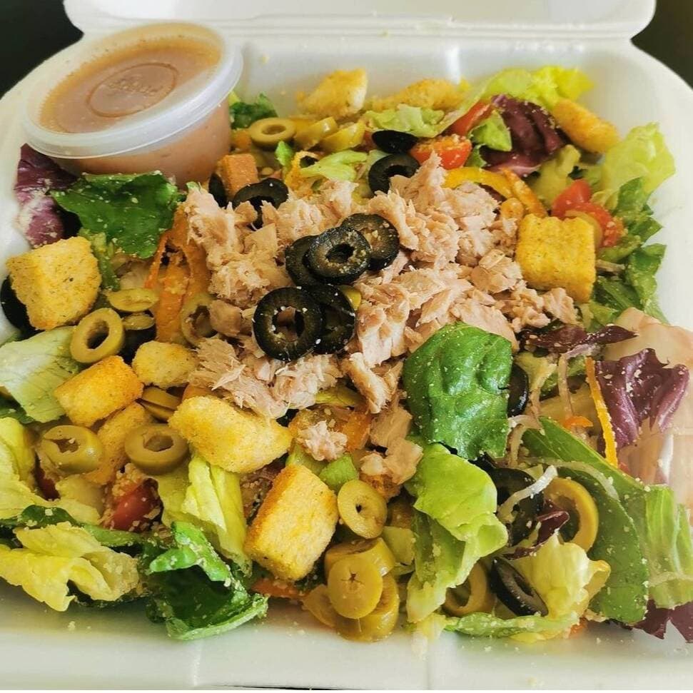 Ensalada Mediterránea con Atún