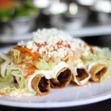 Orden 4 Tacos Dorados