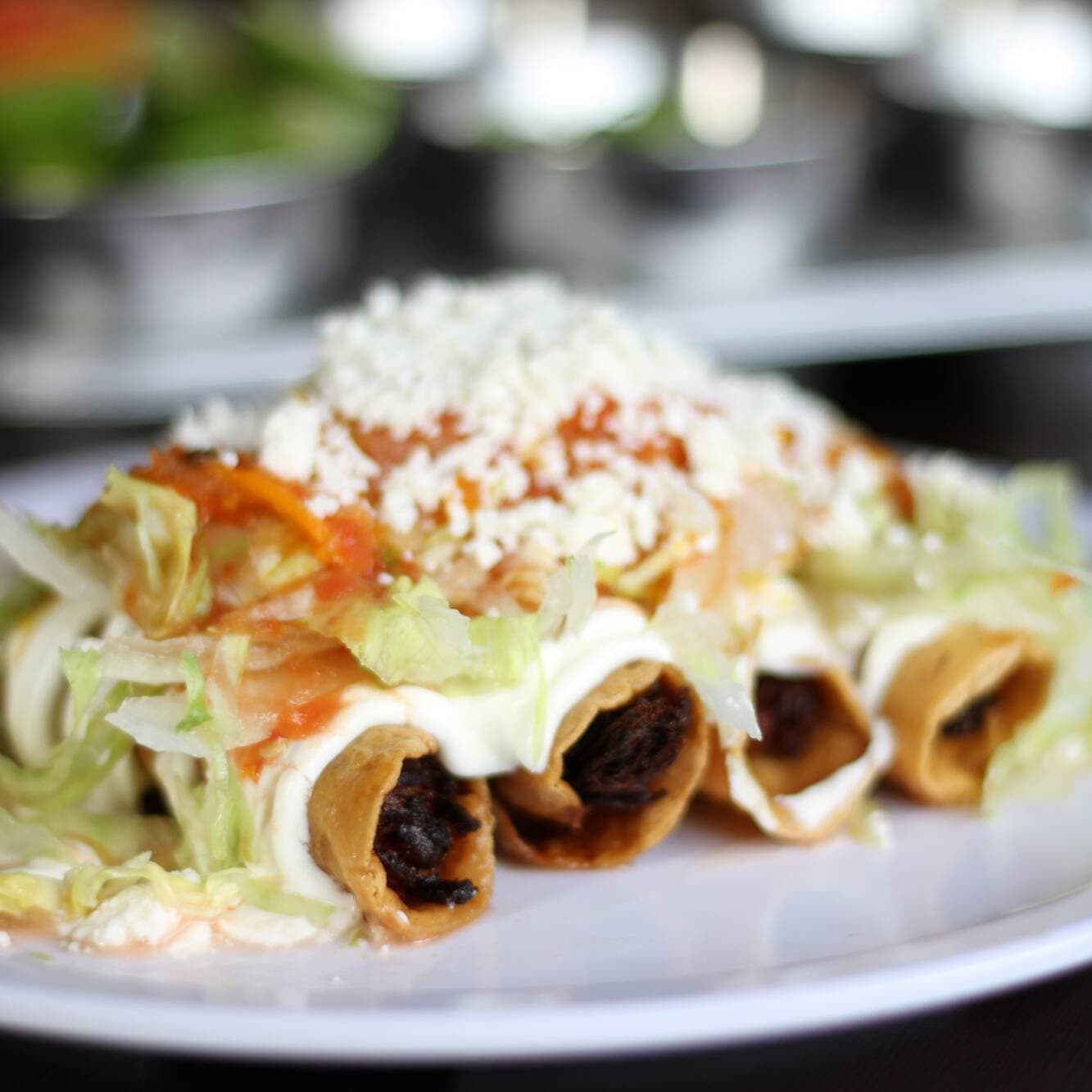 Orden 4 Tacos Dorados