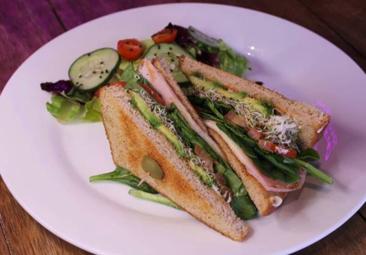 SANDWICH DE JAMON DE PAVO