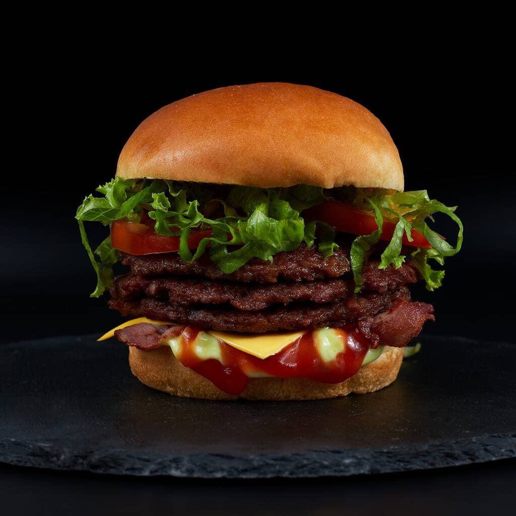 🧀🥓🍔🍔🍔 Hamburguesa Triple con Queso y Tocineta