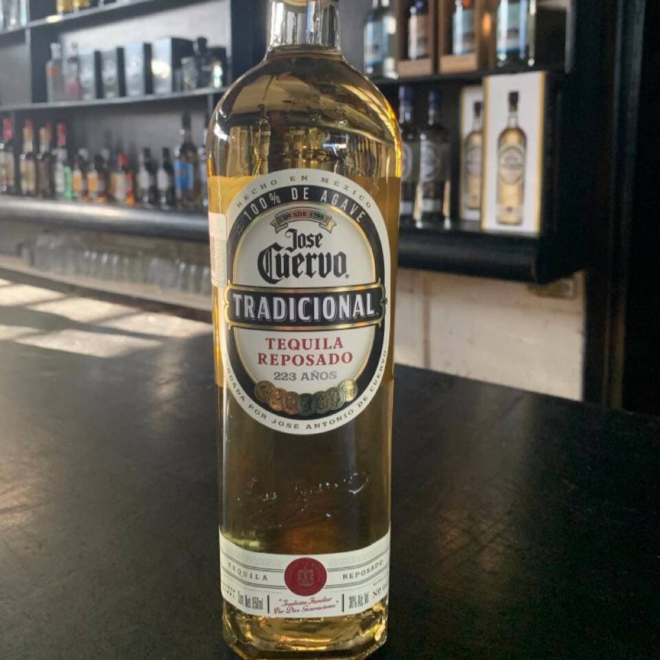 TRADICIONAL  REPOSADO 950 ML.
