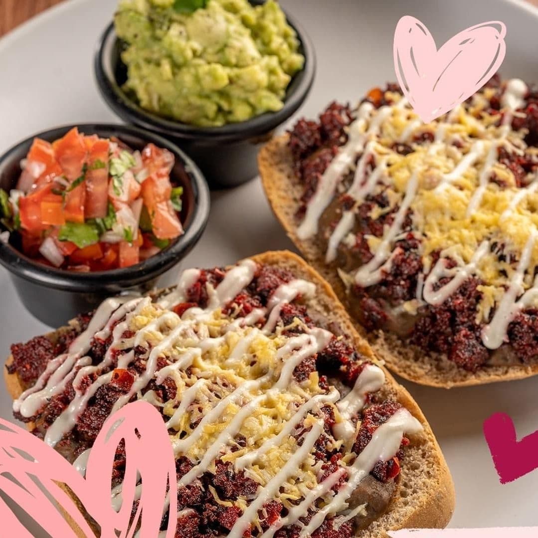 Molletes de Chorizo