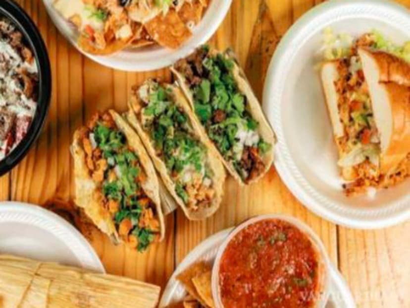 Tacos y Tortas de Barbacoa Omar - Camboya
