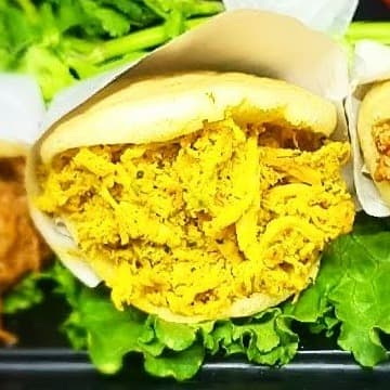 Arepa de Pollo Deshebrado