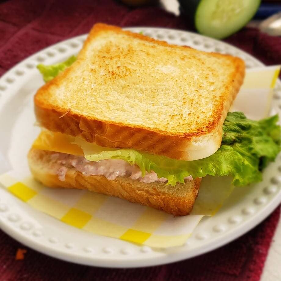 Sándwich con Atún