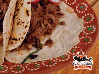 Quesadilla grande Con Carne asada